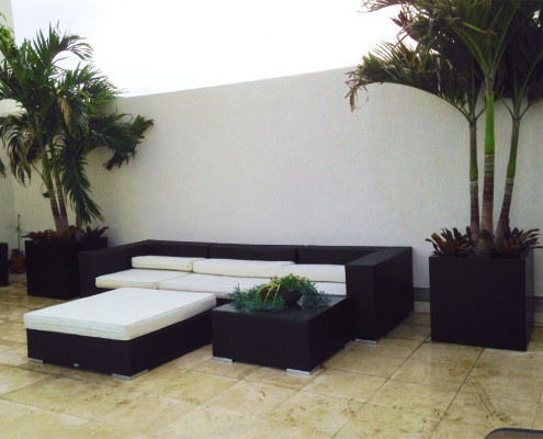 exterior-landscaping-poolside-gallery